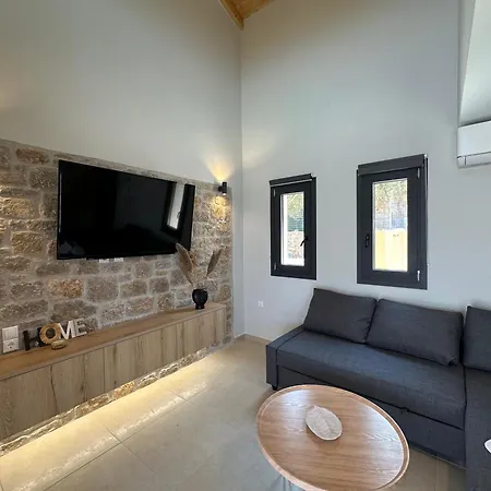 Calmia Fine Living *