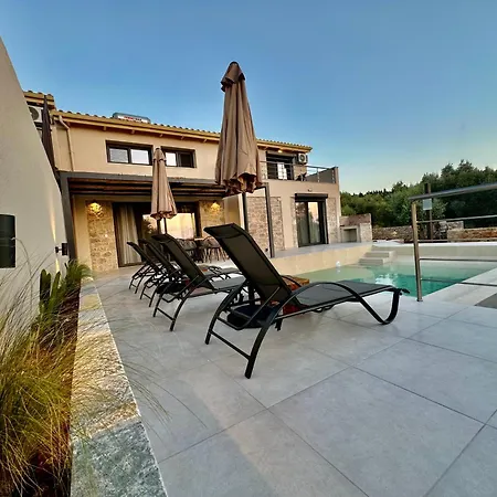 Calmia Fine Living * Tsoukaládhes