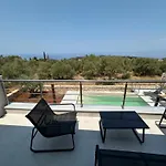 Calmia Fine Living