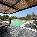 Calmia Fine Living Willa Tsoukaládhes