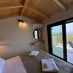 Calmia Fine Living Tsoukaládhes