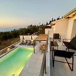 Vilă Calmia Fine Living *
