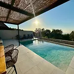Calmia Fine Living