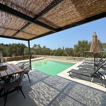 Calmia Fine Living 别墅 Tsoukaládhes