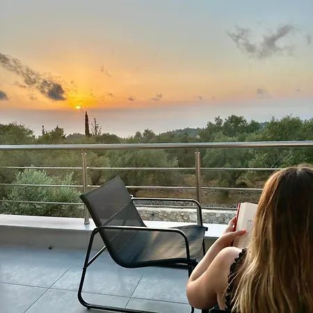 Villa Calmia Fine Living *