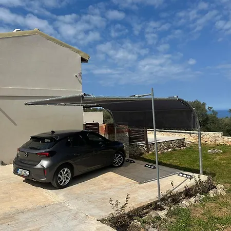 Villa Calmia Fine Living *