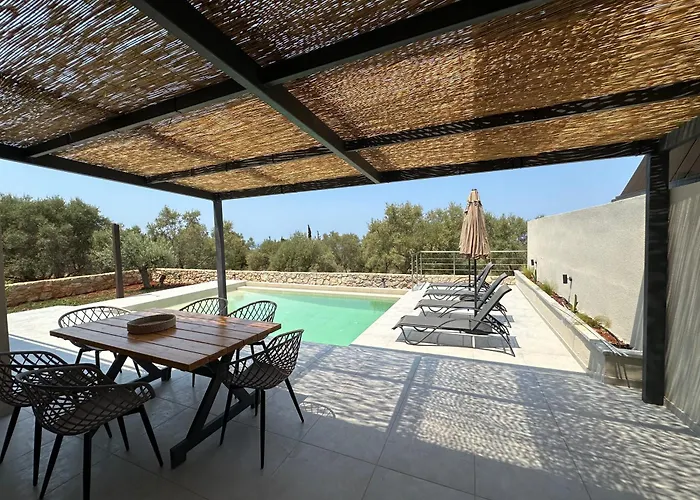 Calmia Fine Living 빌라 Tsoukaládhes