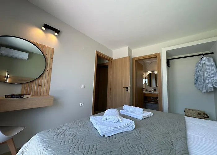 Calmia Fine Living *