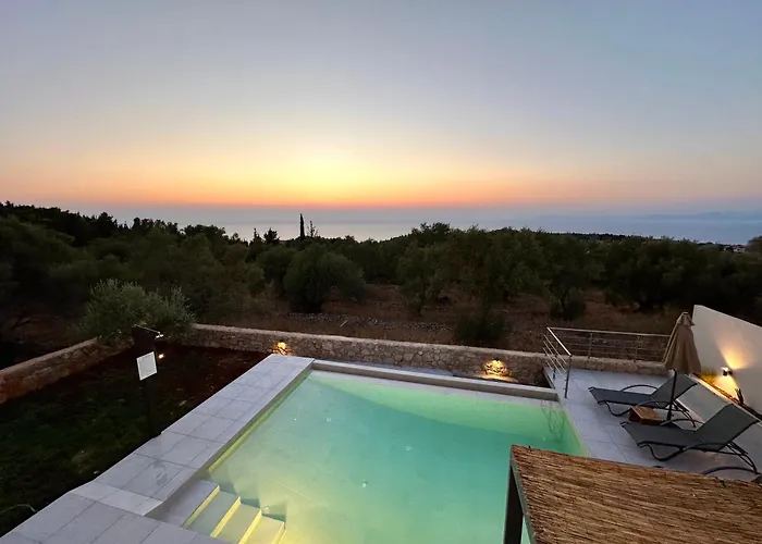 Calmia Fine Living Vilă Tsoukaládhes